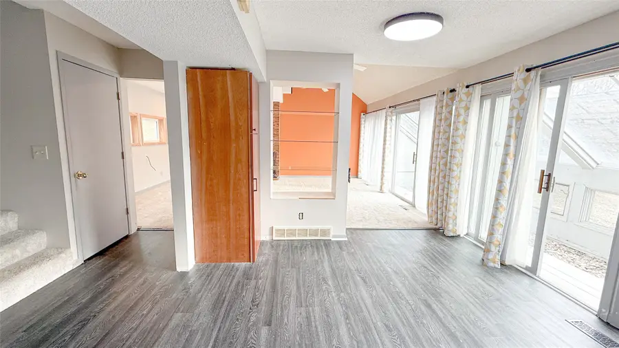 3656 W 4th Street S, Newton, IA 50208 - Image #3