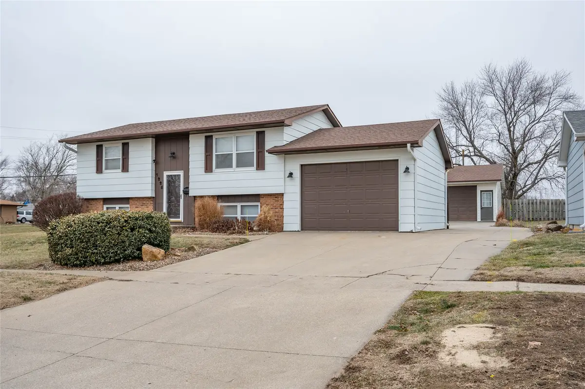 1225 Roland Avenue, Chariton, IA 50049 - Image #1
