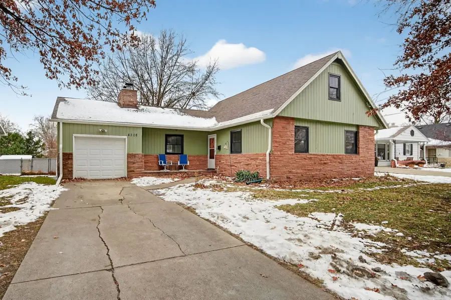 4308 Wakonda Parkway, Des Moines, IA 50315 - Image #2