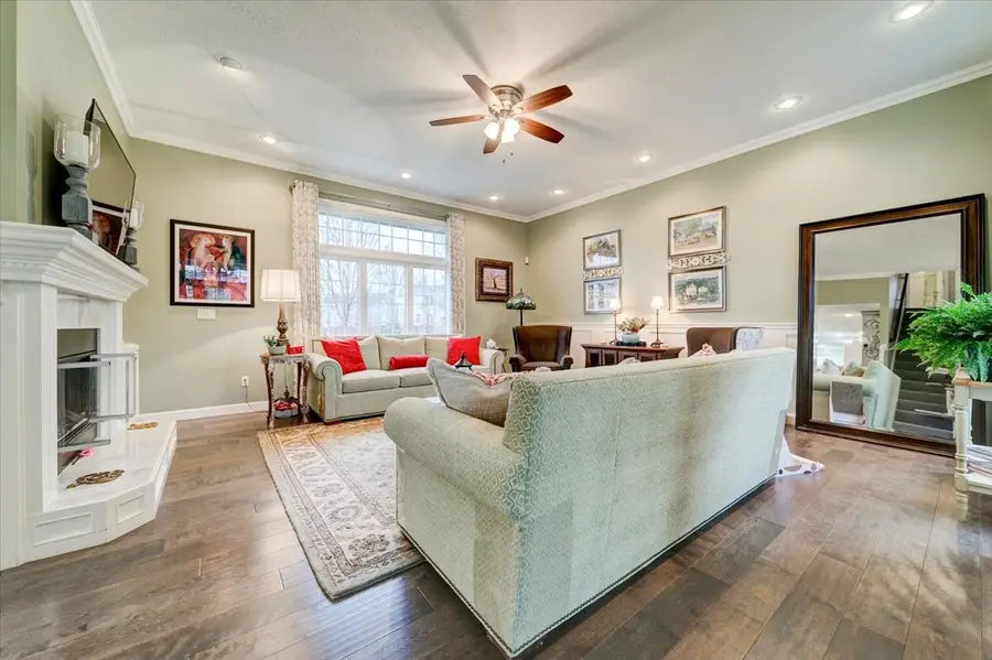 14006 Buena Vista Drive, Urbandale, IA 50323 - Image #2