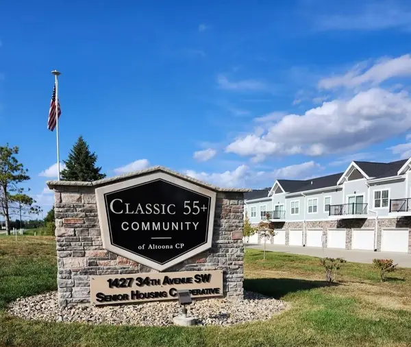 1427 34th Avenue Sw #201, Altoona, IA 50009