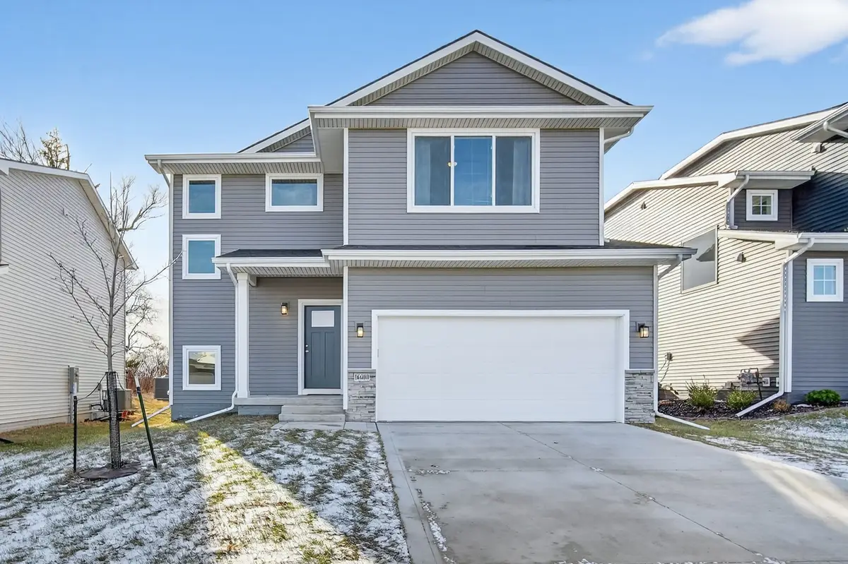 16600 Oakwood Drive, Urbandale, IA 50323 - Image #1