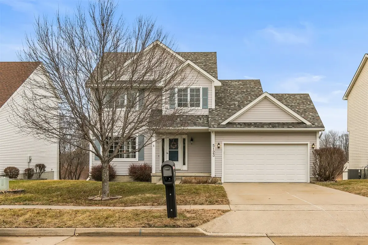 5123 68th Street, Urbandale, IA 50322 - Image #1