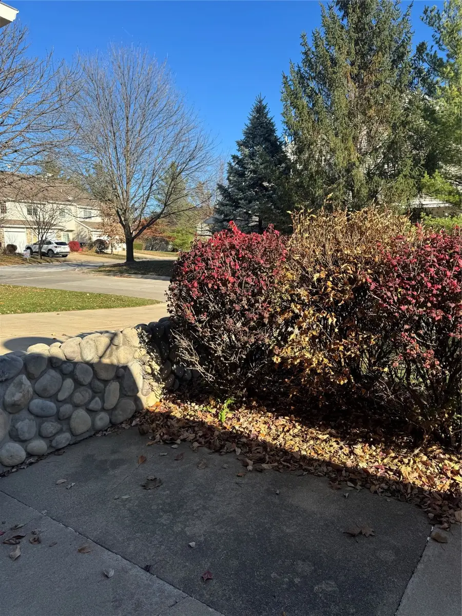 3799 Village Run Drive #811, Des Moines, IA 50317 - Image #3