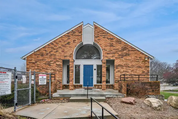 1100 50th Street #2102, West Des Moines, IA 50266