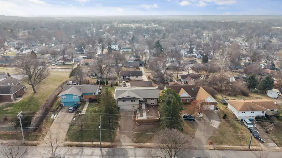 2555 Hull Avenue, Des Moines, IA 50317 - Image #3