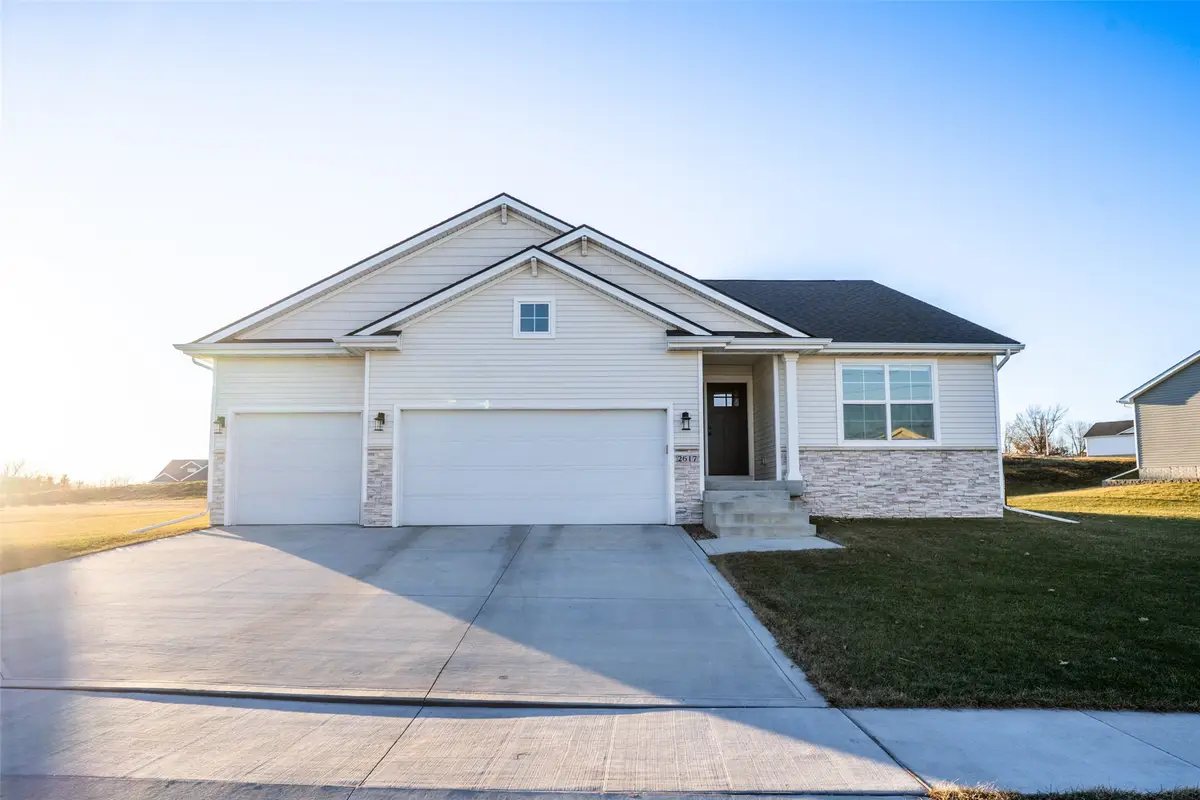 2617 S 8th Street, Marshalltown, IA 50158 - Image #1