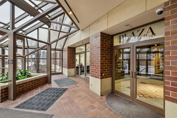 300 Walnut Street #1505, Des Moines, IA 50309