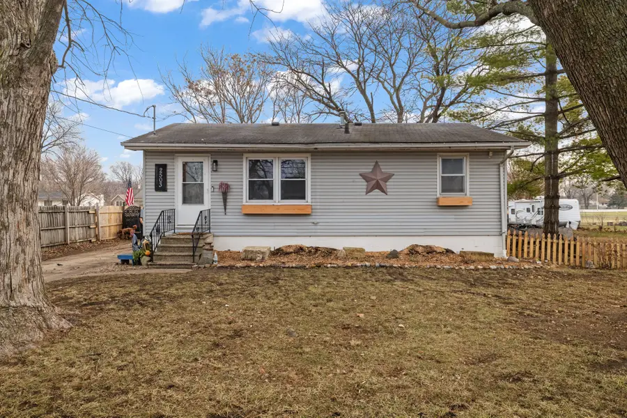 2503 E 24th Street, Des Moines, IA 50317 - Image #2