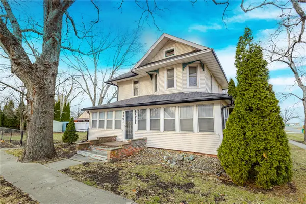 1301 Maple Street, Dallas Center, IA 50063