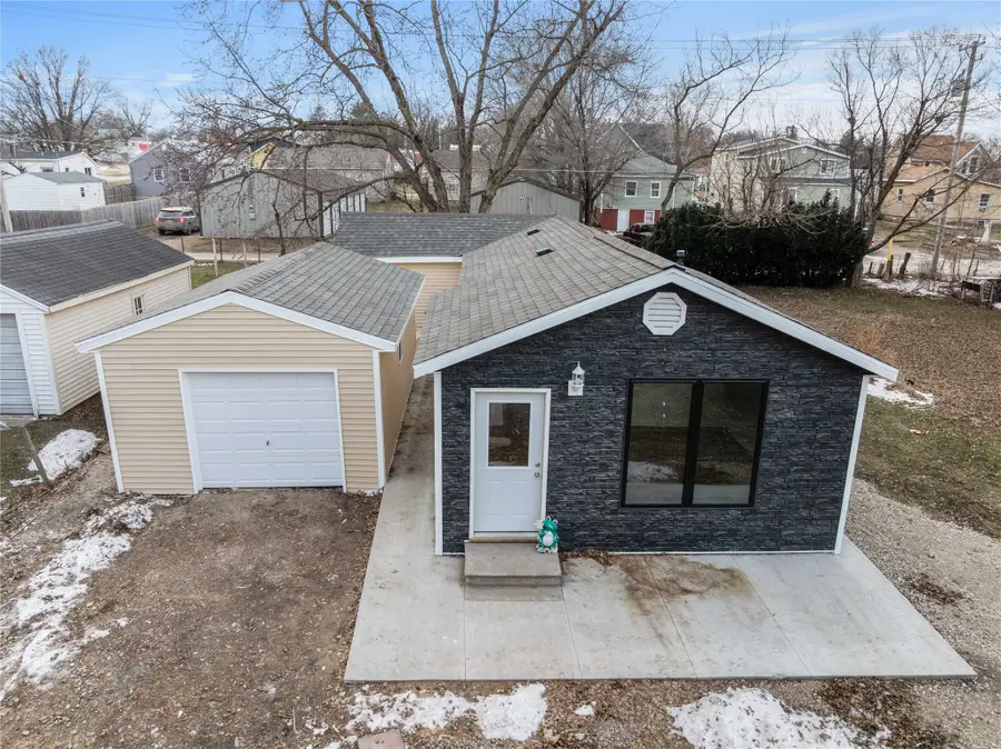 708 N 5th Avenue, Marshalltown, IA 50158 - Image #2