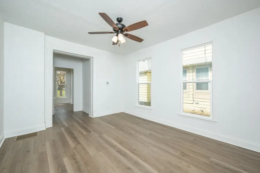 1303 22nd Street, Des Moines, IA 50311 - Image #2