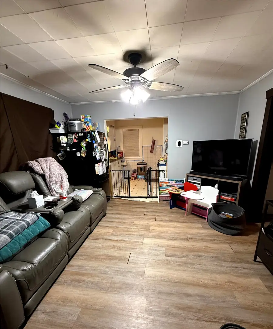 2 Bungalow Court, Newton, IA 50208 - Image #2