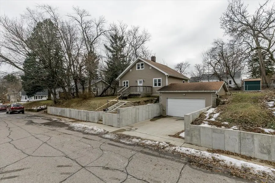 720 Pleasant View Drive, Des Moines, IA 50315 - Image #2