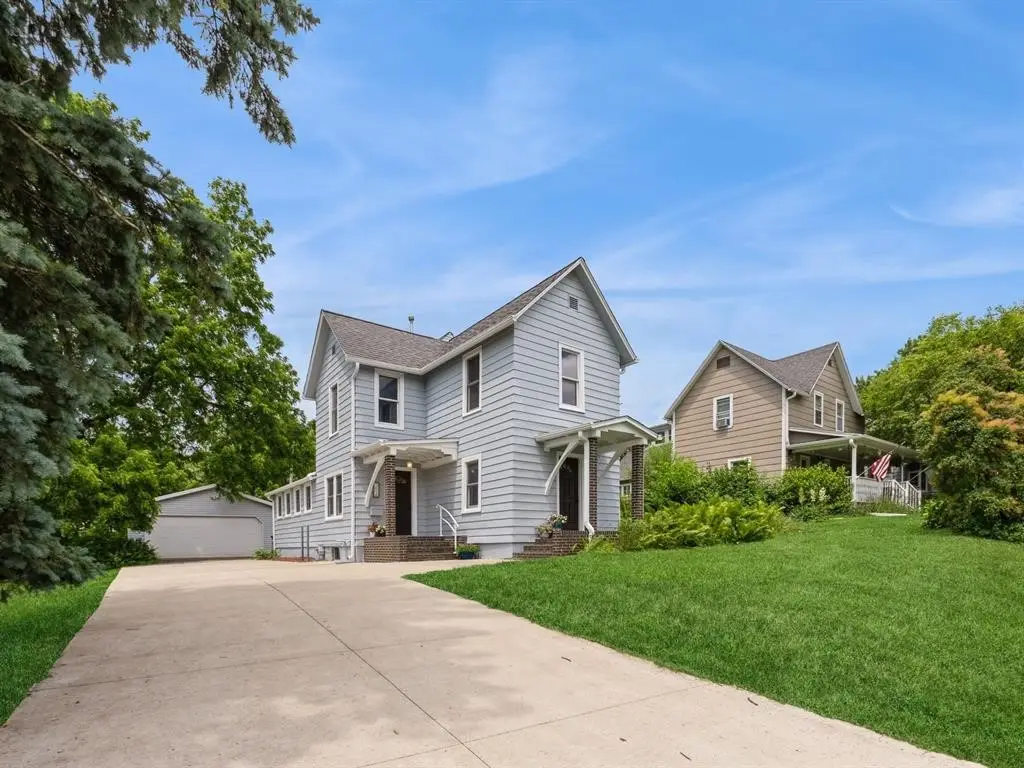 324 9th Street, West Des Moines, IA 50265 - Image #1