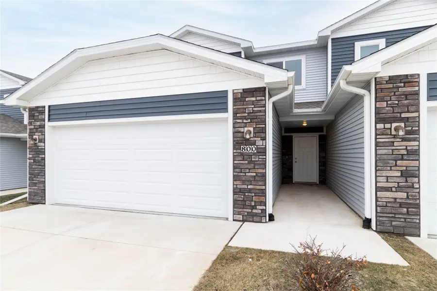 800 Umbra Place, Norwalk, IA 50211 - Image #2