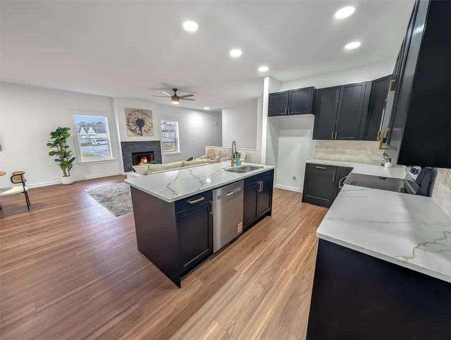 2040 SW Cascade Falls Drive, Ankeny, IA 50023 - Image #3