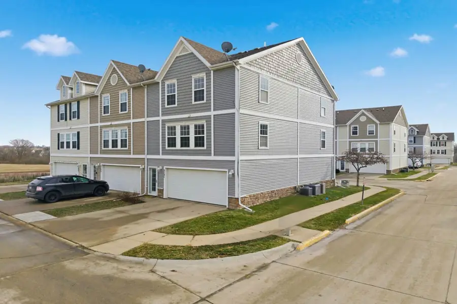 3121 SW Arlan Lane, Ankeny, IA 50023 - Image #2