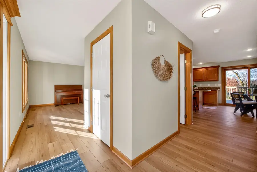 3010 SW Coves Drive, Ankeny, IA 50023 - Image #2