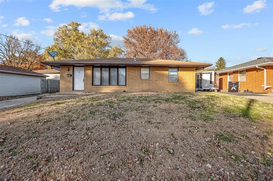 1829 Pearl Avenue, West Des Moines, IA 50265 - Image #2