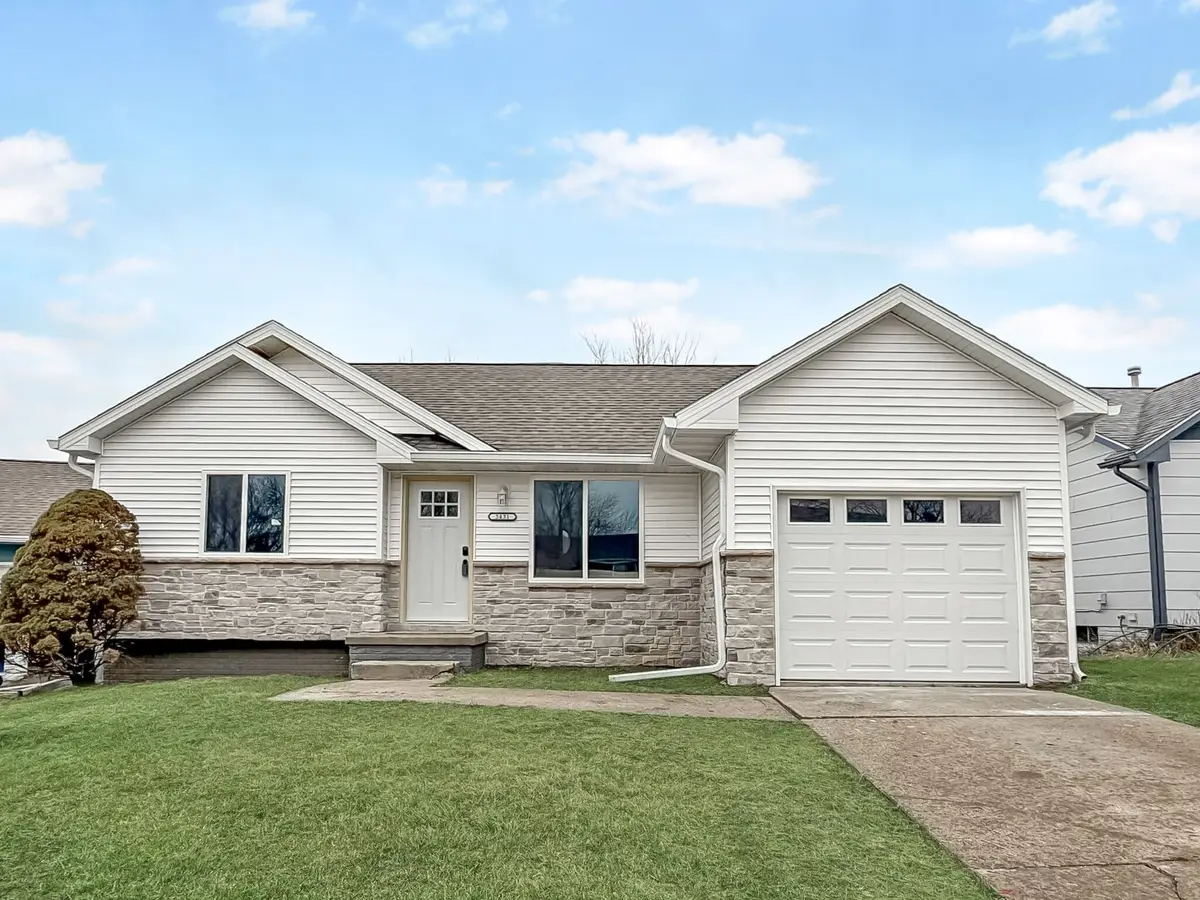 2431 SE 18th Court, Des Moines, IA 50320 - Image #1