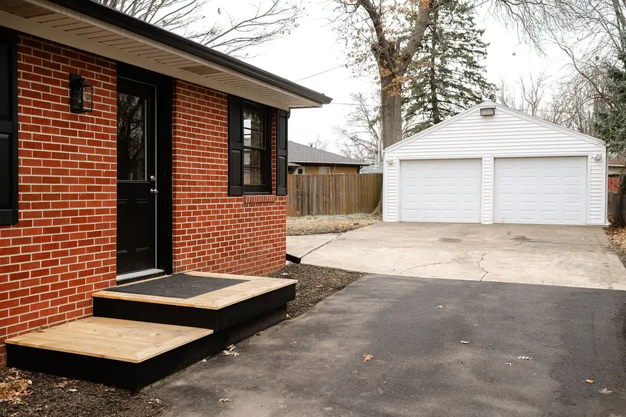 2107 Merklin Way, Des Moines, IA 50310 - Image #3