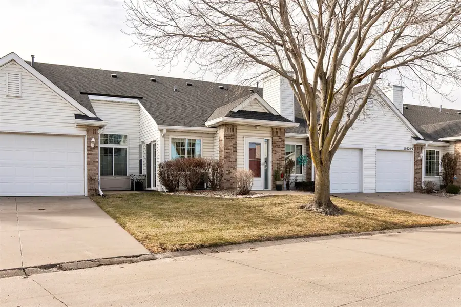 10520 Meredith Drive #6, Urbandale, IA 50322 - Image #2
