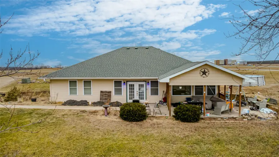 2010 Suffolk Road, Oskaloosa, IA 52577 - Image #2