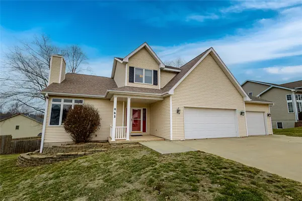 963 202nd Avenue, Pella, IA 50219