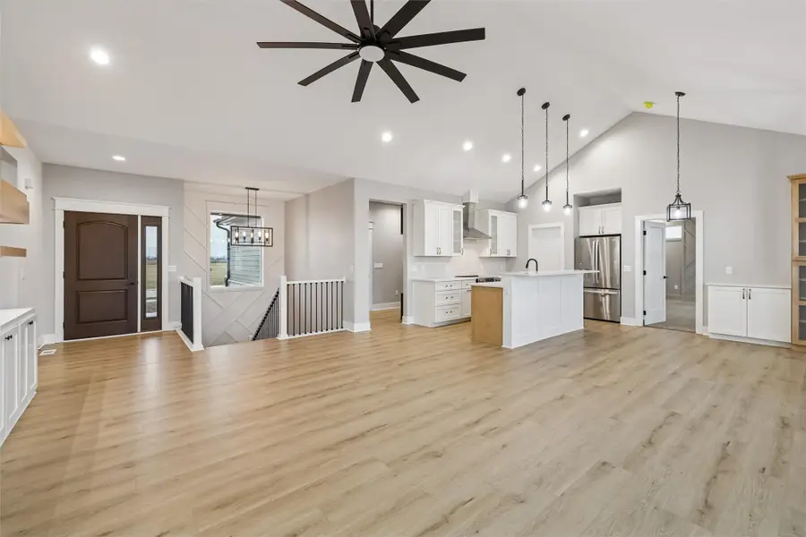 1201 Lakeview Circle Nw, Bondurant, IA 50035 - #2