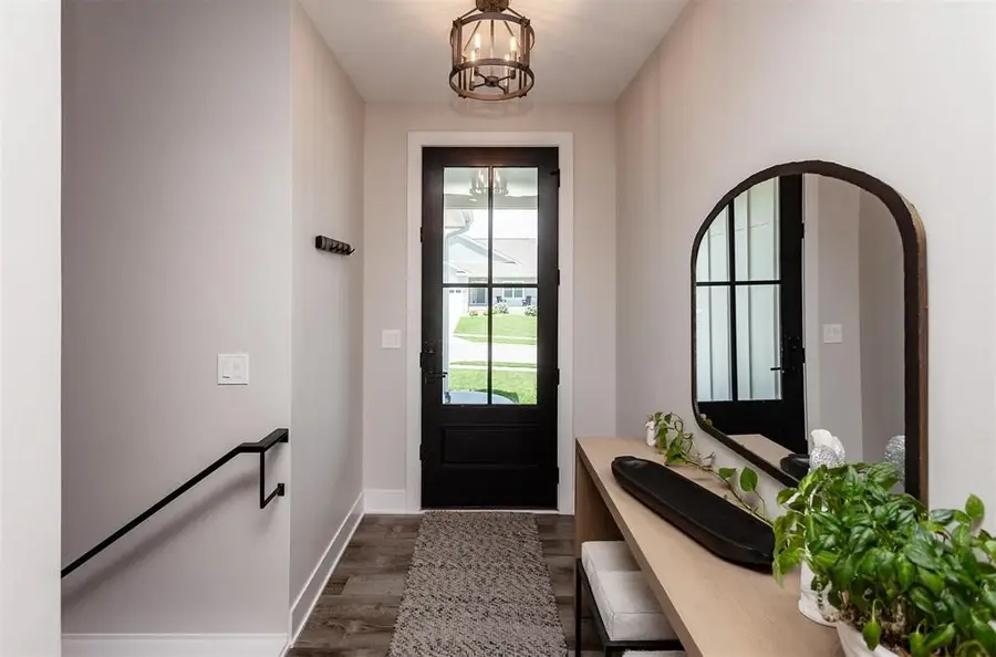 16320 Northpark Drive, Urbandale, IA 50323 - Image #3