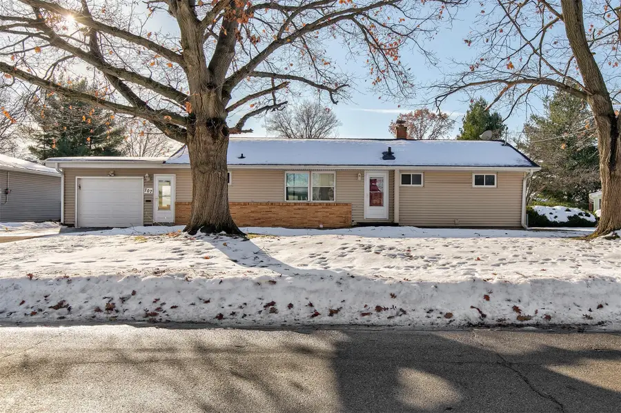707 S 13th Avenue W, Newton, IA 50208 - Image #2