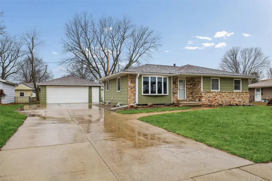 818 SE Cortina Drive, Ankeny, IA 50021 - Image #2
