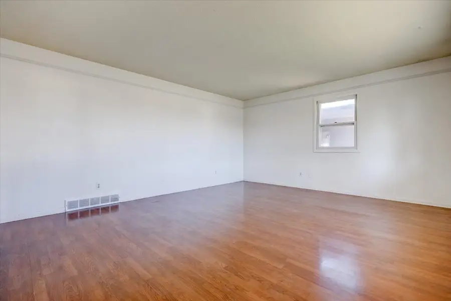 706 Maple Avenue, Woodward, IA 50276 - Image #2