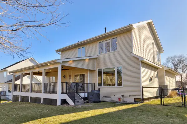 14425 Briarwood Lane, Urbandale, IA 50323