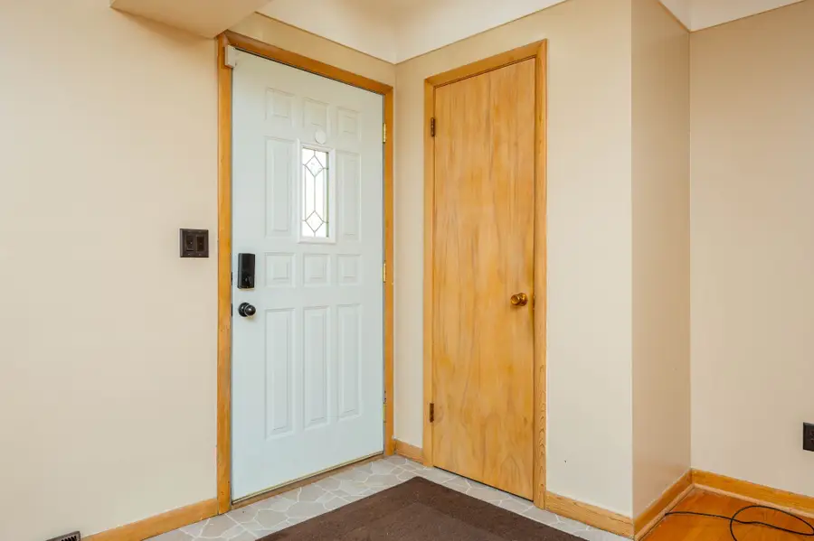 3911 74th Street, Urbandale, IA 50322 - Image #2