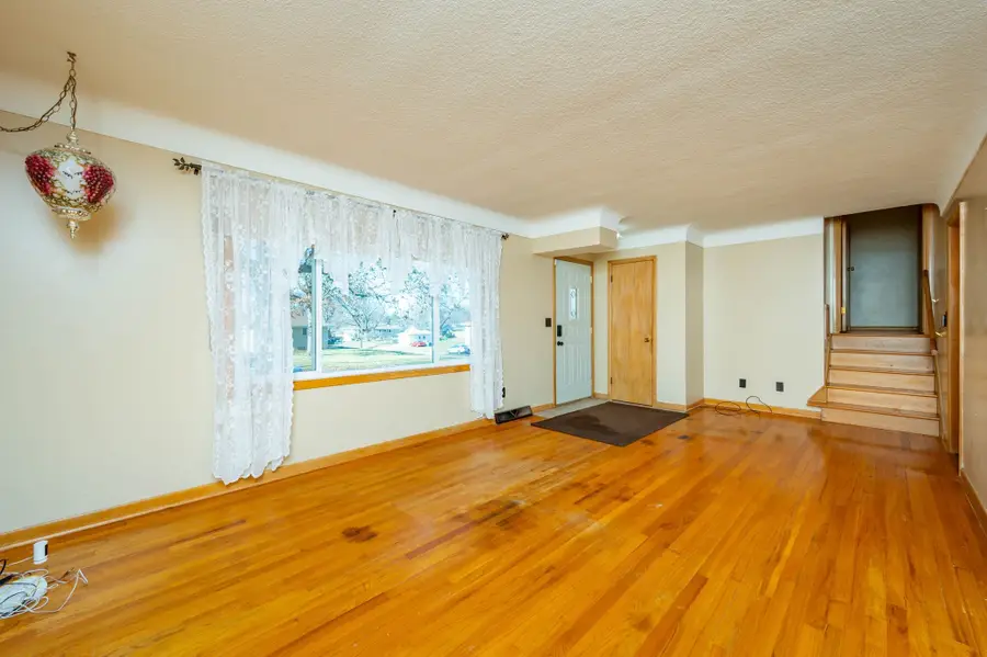 3911 74th Street, Urbandale, IA 50322 - Image #3