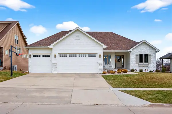 5601 NE Hillcrest Drive, Ankeny, IA 50021