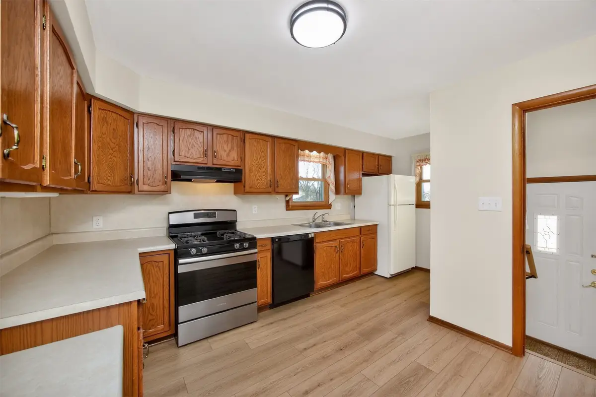 2222 E 41st Street, Des Moines, IA 50317 - Image #1