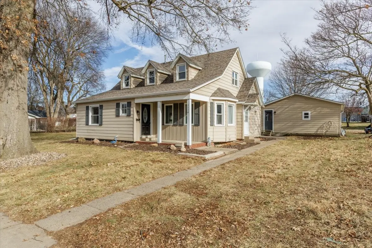 1114 Marion Avenue, Pella, IA 50219 - Image #1