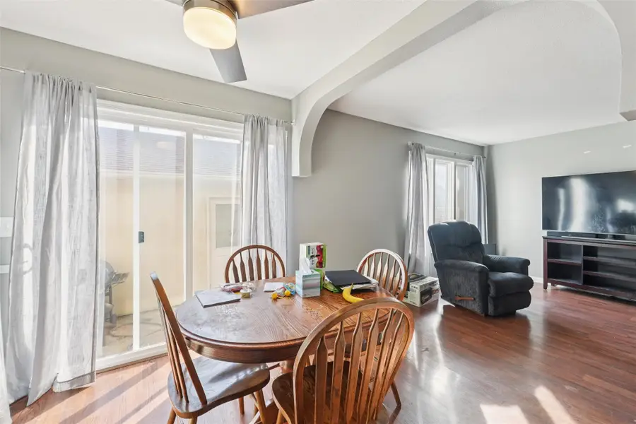 4402 NW Country Club Drive, Urbandale, IA 50322 - Image #3