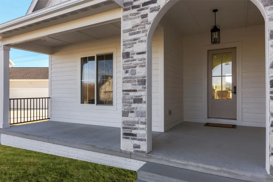 16212 Ironwood Lane, Urbandale, IA 50323 - Image #3