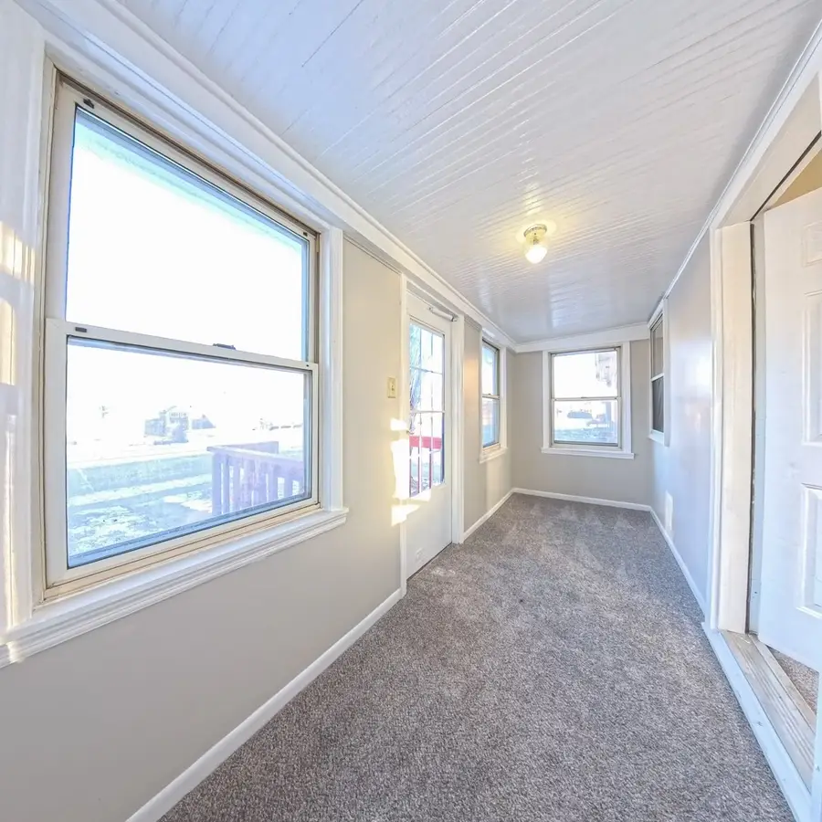 823 E 23rd Court, Des Moines, IA 50317 - Image #3