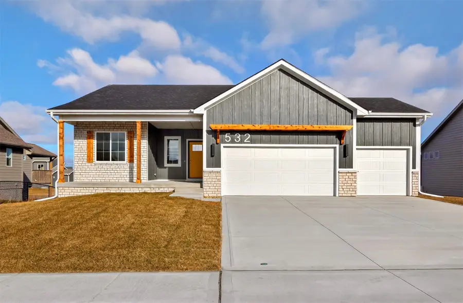 532 Wicker Drive, Huxley, IA 50124 - Image #2