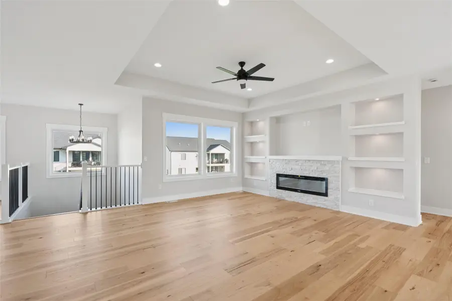 17321 North Valley Drive, Urbandale, IA 50323 - Image #2