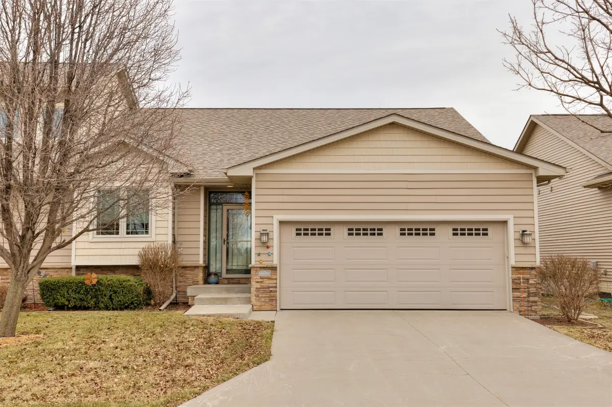 5501 Prairie Parkway, Johnston, IA 50131 - Image #1