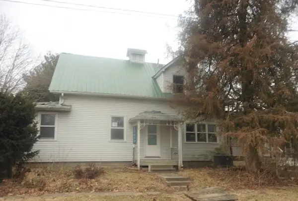 100 N 6th Street, Patterson, IA 50218