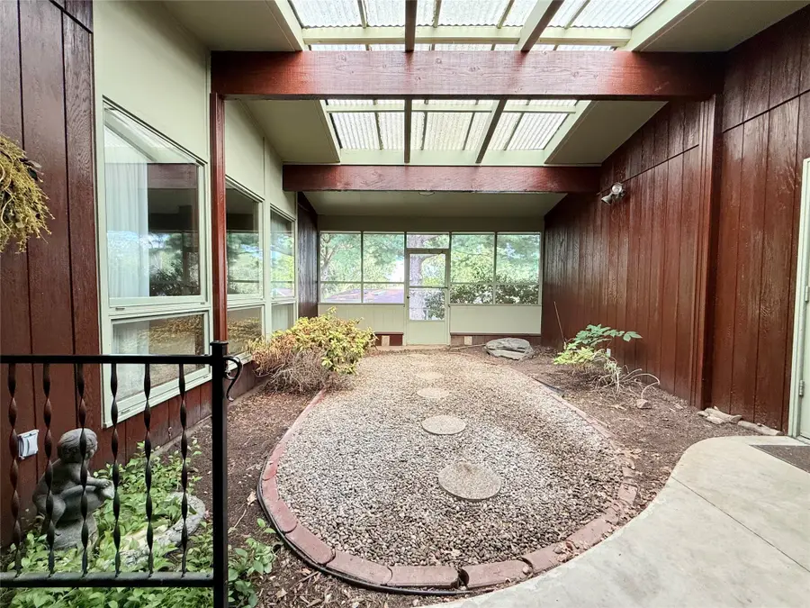 3509 Caulder Avenue, Des Moines, IA 50321 - Image #2