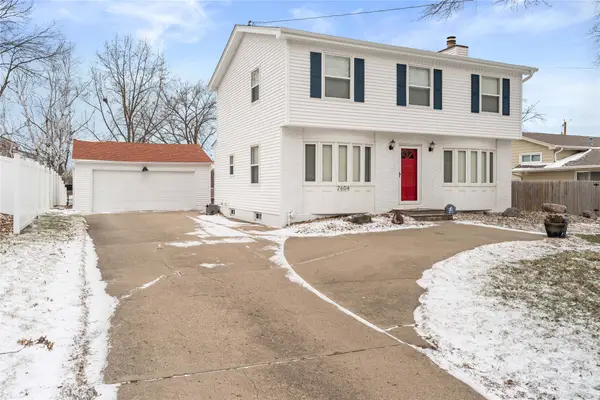 2604 69th Street, Urbandale, IA 50322