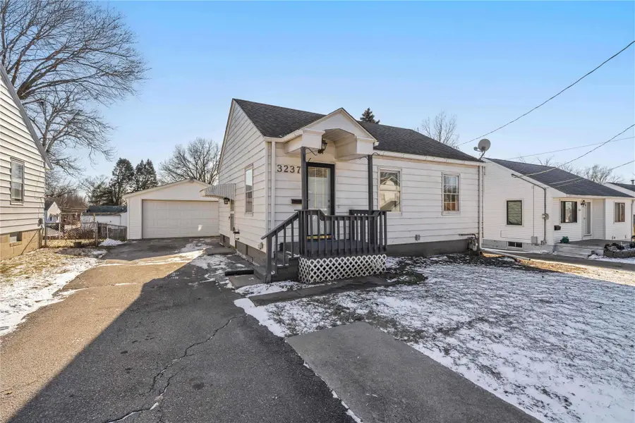 3237 Indianapolis Avenue, Des Moines, IA 50317 - Image #2